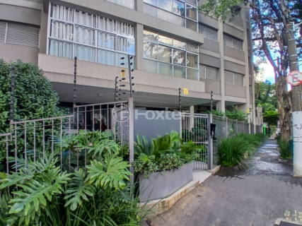 Image 37 - 1006466