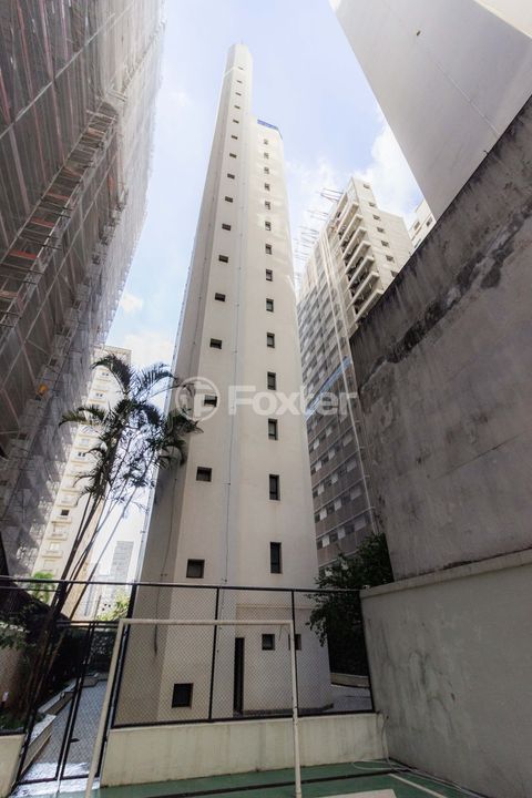 Image 50 - 324536