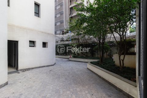 Image 46 - 324536