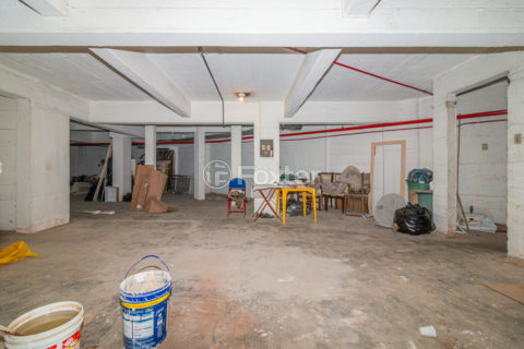 Image 23 - 929324