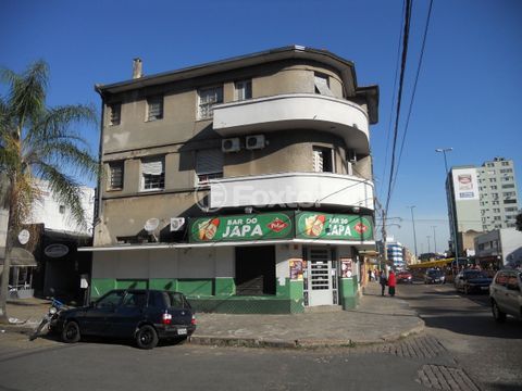 Image 11 - 955006