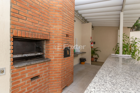 Image 34 - 982340