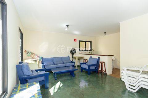 Image 49 - 883975