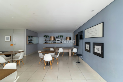Image 31 - 995206