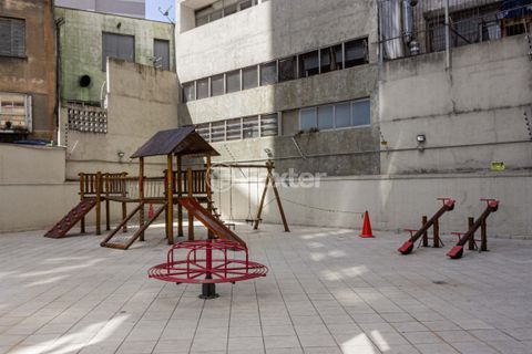 Image 40 - 873951