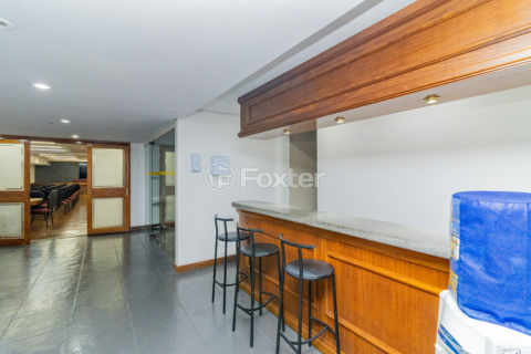 Image 41 - 989398