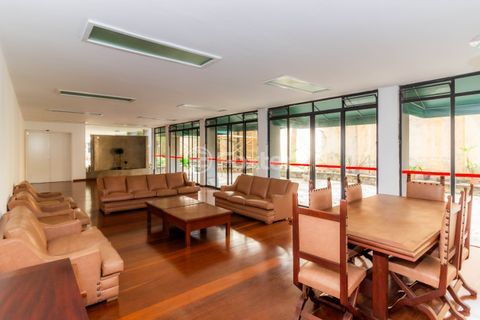 Image 28 - 925433
