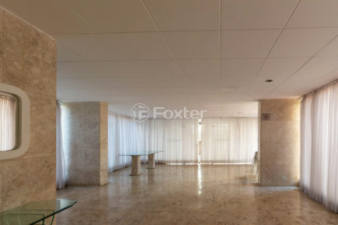 Image 34 - 1022742