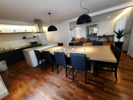 Image 19 - 1002691