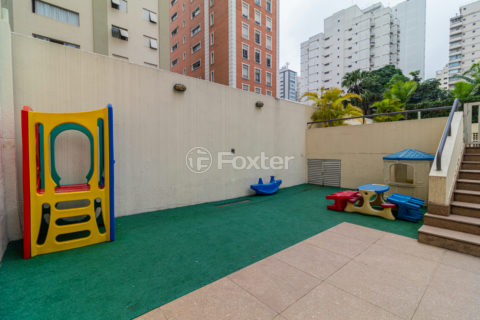 Image 39 - 1015900