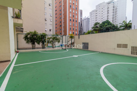 Image 38 - 1015900