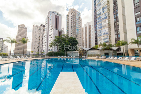 Image 32 - 1009120