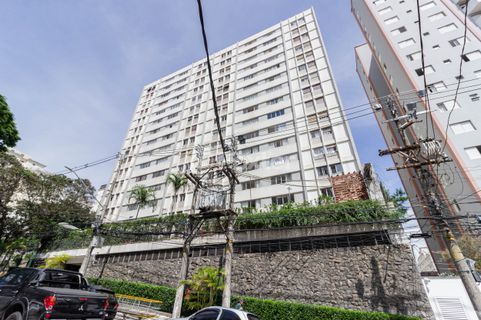 Image 35 - 1004357