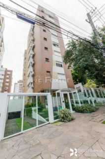 Image 32 - 916742
