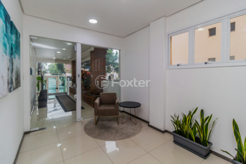 Image 37 - 916742