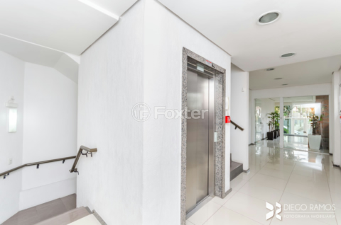 Image 34 - 916742