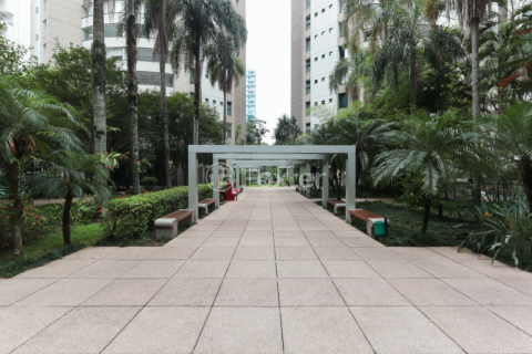 Image 51 - 982097