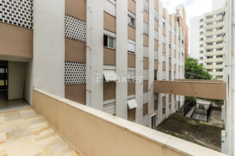 Image 33 - 858197