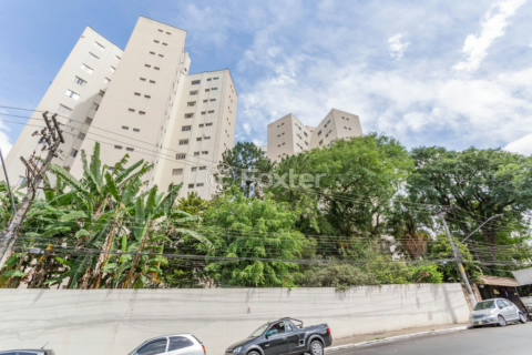 Image 33 - 327537