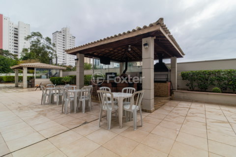 Image 33 - 1007947