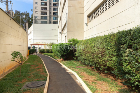 Image 9 - 1007947