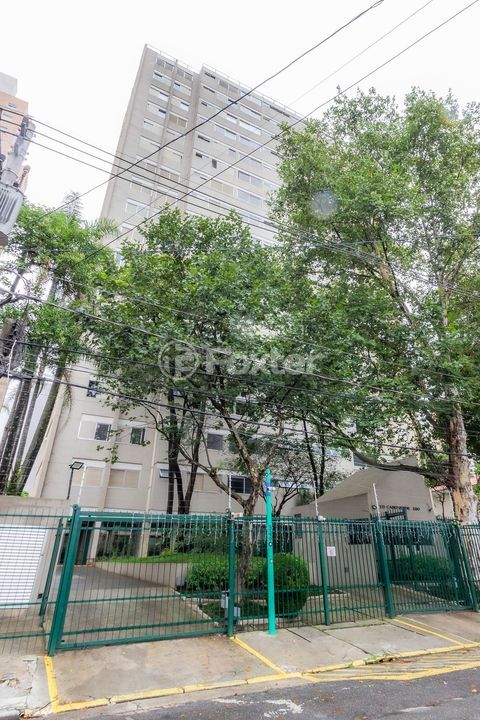 Image 38 - 332417