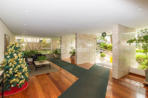 Image 48 - 332417