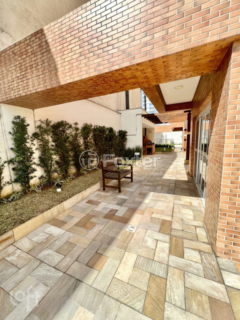 Image 32 - 1018529