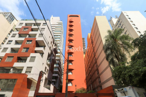 Image 30 - 1010390