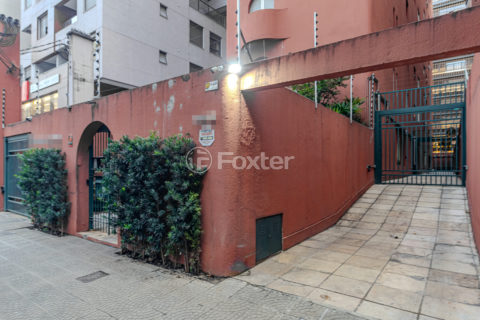 Image 33 - 1010390