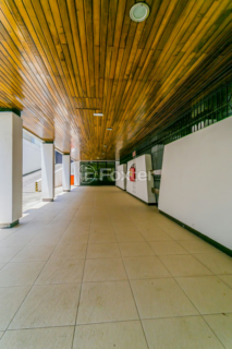 Image 41 - 1000559
