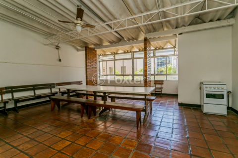 Image 36 - 1000559
