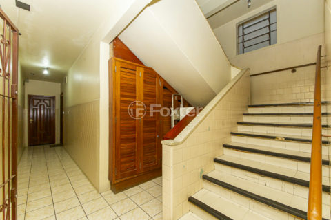 Image 40 - 1017937