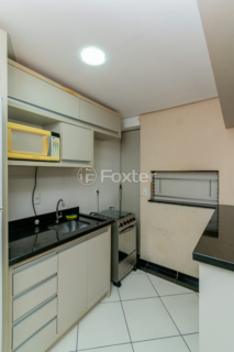 Image 37 - 1004142