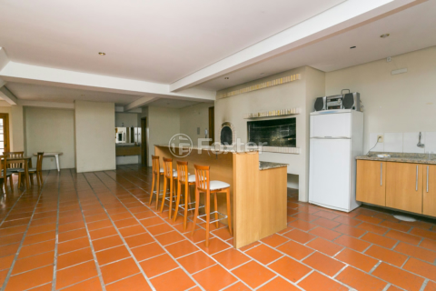 Image 45 - 998350