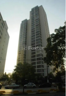 Image 39 - 946556