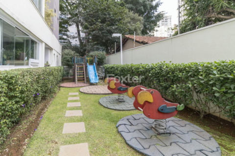 Image 44 - 1007158