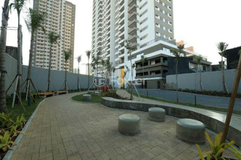Image 79 - 928092