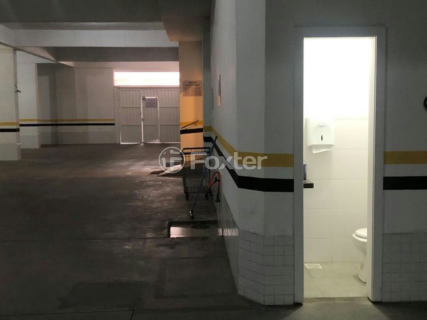 Image 30 - 956538