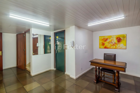 Image 33 - 817359