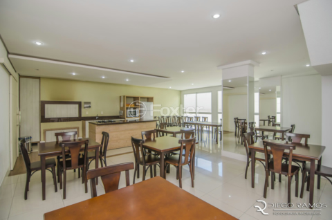 Image 37 - 215942