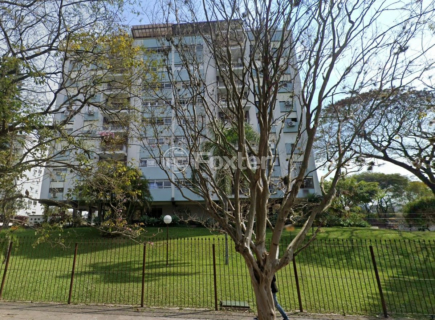 Image 37 - 896705