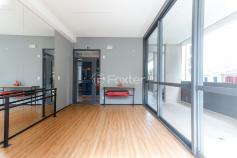 Image 33 - 990968