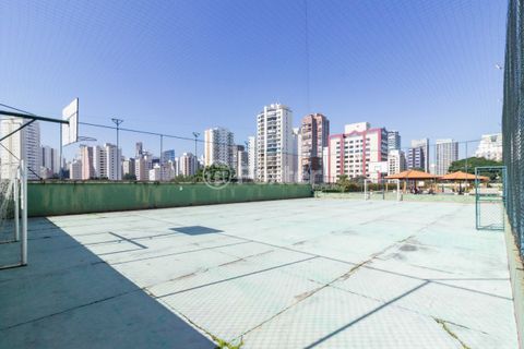 Image 54 - 647390