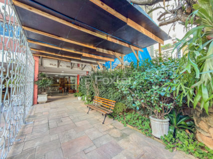 Image 32 - 1008556