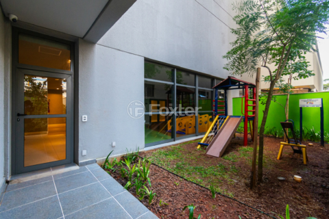 Image 85 - 746582
