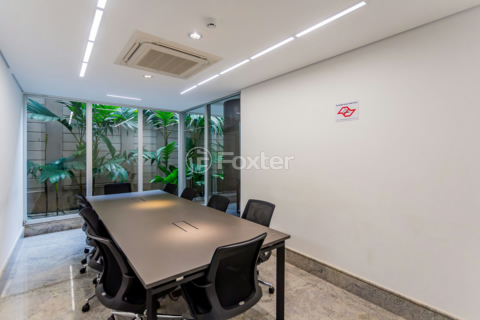 Image 35 - 746528