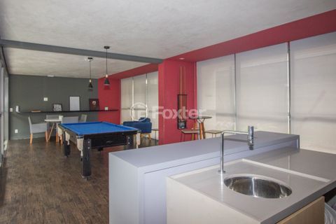 Image 39 - 993064