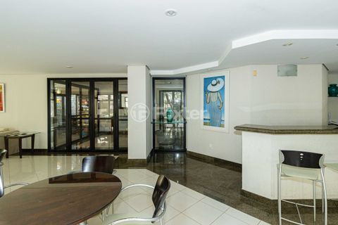 Image 31 - 826553
