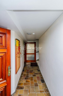 Image 21 - 878584